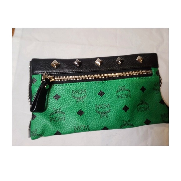 MCM Stark Backpack - Picture 7 of 12